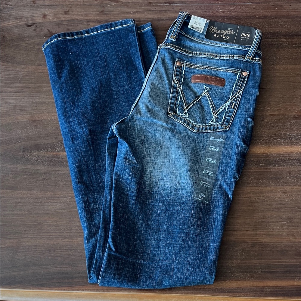 Wrangler Relaxed Fit Dark Blue Jeans